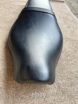 Harley Sportster Custom Low Badlander Dual Seat Sport Saddle 2007-20 XL 51749-07