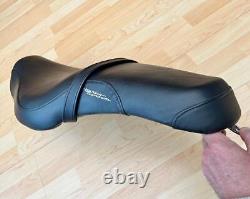 Harley Sportster Custom Low Badlander Dual Seat Sport Saddle 2007-20 XL 51749-07