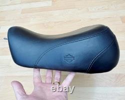 Harley Sportster Custom Low Profile Solo Seat Single Saddle 2004-21 XL 51538-04