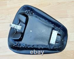 Harley Sportster Deluxe Pillow Solo Riders Seat Single Saddle 83-03 XL 52132-94A
