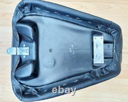 Harley Sportster Deluxe Pillow Solo Riders Seat Single Saddle 83-03 XL 52132-94A