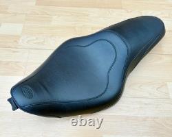 Harley Sportster Mustang Tripper Fastback Smooth Dual Seat Saddle 04-21 XL 76290