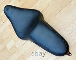 Harley Sportster Mustang Tripper Fastback Smooth Dual Seat Saddle 04-21 XL 76290