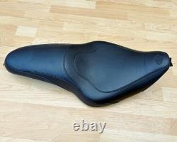 Harley Sportster Mustang Tripper Fastback Smooth Dual Seat Saddle 04-21 XL 76290