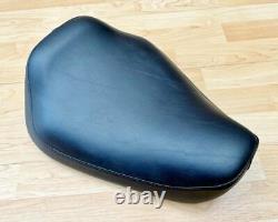 Harley Sportster Smooth Solo Riders Seat Single Bobber Saddle 83-03 XL 52129-92C