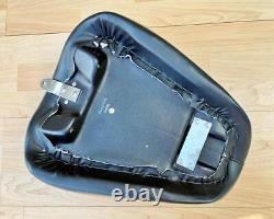 Harley Sportster Smooth Solo Riders Seat Single Bobber Saddle 83-03 XL 52129-92C