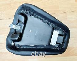 Harley Sportster Smooth Solo Riders Seat Single Bobber Saddle 83-03 XL 52129-92C