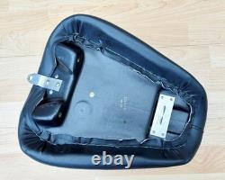 Harley Sportster Smooth Solo Riders Seat Single Bobber Saddle 83-03 XL 52129-92C