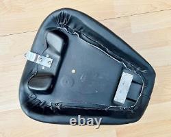 Harley Sportster Smooth Solo Riders Seat Single Bobber Saddle 83-03 XL 52129-92C