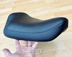 Harley Sportster Smooth Solo Riders Seat Single Bobber Saddle 83-03 XL 52129-92C