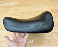 Harley Sportster Smooth Solo Riders Seat Single Bobber Saddle 83-03 XL 52129-92C