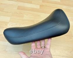 Harley Sportster Smooth Solo Riders Seat Single Bobber Saddle 83-03 XL 52129-92C