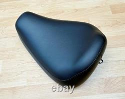 Harley Sportster Smooth Solo Riders Seat Single Bobber Saddle 83-03 XL 52129-92C