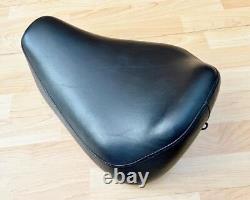 Harley Sportster Smooth Solo Riders Seat Single Bobber Saddle 83-03 XL 52129-92C