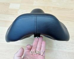 Harley Sportster Smooth Solo Riders Seat Single Bobber Saddle 83-03 XL 52129-92C