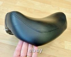 Harley Sportster Smooth Solo Riders Seat Single Bobber Saddle 83-03 XL 52129-92C