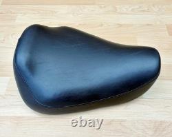 Harley Sportster Smooth Solo Riders Seat Single Bobber Saddle 83-03 XL 52129-92C