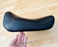 Harley Sportster Smooth Solo Riders Seat Single Bobber Saddle 83-03 XL 52129-92C