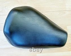 Harley Sportster Smooth Solo Riders Seat Single Bobber Saddle 83-03 XL 52129-92C