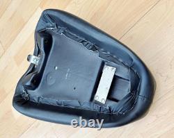Harley Sportster Smooth Solo Riders Seat Single Bobber Saddle 83-03 XL 52129-92C
