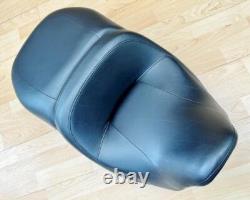 Harley Touring Dual Seat Saddle Ultra Classic Electra Glide 2008+ FLH 52000033