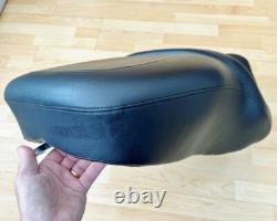 Harley Touring Dual Seat Saddle Ultra Classic Electra Glide 2008+ FLH 52000033