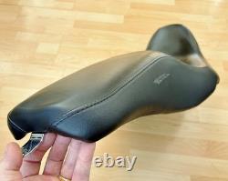 Harley Touring Leather Badlander Dual Seat Double Twin Saddle 2008+ FL 52000257