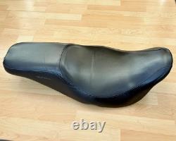 Harley Touring Leather Badlander Dual Seat Double Twin Saddle 2008+ FL 52000257
