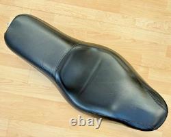 Harley Touring Leather Badlander Dual Seat Double Twin Saddle 2008+ FL 52000257