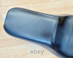 Harley Touring Leather Badlander Dual Seat Double Twin Saddle 2008+ FL 52000257