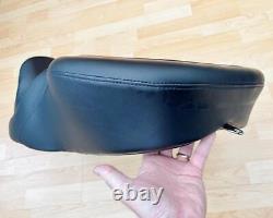 Harley Touring Reach Two-Up Dual Seat Double Twin Saddle Ultra 2014+ 52000173
