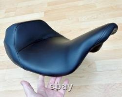 Harley Touring Road Glide Solo Riders Seat Single Saddle 22+ FLTRX ST 52000634