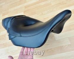 Harley Touring Road King Classic Dual Seat Two-Up Saddle 2009-13 FLHRC 52329-09