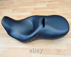 Harley Touring Road King Dual Seat OEM Studded 2-Up Saddle 2014+ FLHR 52000038