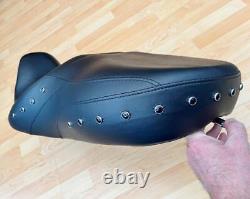 Harley Touring Road King Dual Seat OEM Studded 2-Up Saddle 2014+ FLHR 52000038