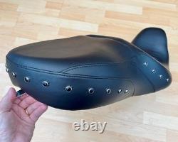 Harley Touring Road King Dual Seat OEM Studded 2-Up Saddle 2014+ FLHR 52000038