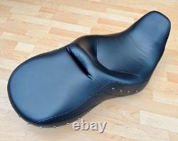 Harley Touring Road King Dual Seat OEM Studded 2-Up Saddle 2014+ FLHR 52000038