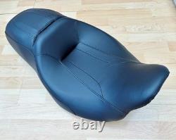 Harley Touring Street Glide Dual Seat Double Saddle Road 2008+ FLH FLT 52000142