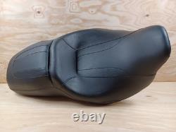 (K) Harley-Davidson FLHX Street Glide 2009-2013 Seat Complete OEM (52000142)