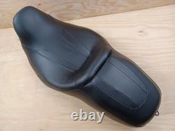 (K) Harley-Davidson FLHX Street Glide 2009-2013 Seat Complete OEM (52000142)