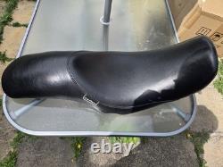 Le Pera Silhouette Seat for Harley-Davidson Street Bob
