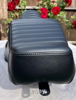 Le Pera Tail Whip Seat For Harley Davidson Touring