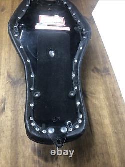 Mustang Fastback Seat 6-XLS FBP 75719 Harley Davidson Sportster 2 Up 883