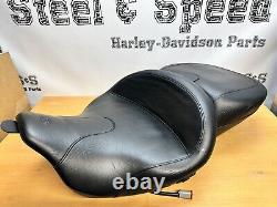 Mustang Seat Super Touring Summit with Heat for Harley-Davidson FL Touring 76863