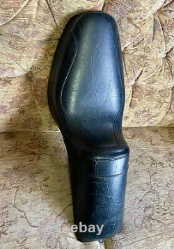 Mustang TripperT Fastback 2-Up Seat for Harley-Davidson Touring Models