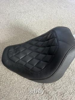Mustang Wide Tripper Seats Harley Davidson Touring 08-23 FLHRXS, FLHXS, FLTRXS