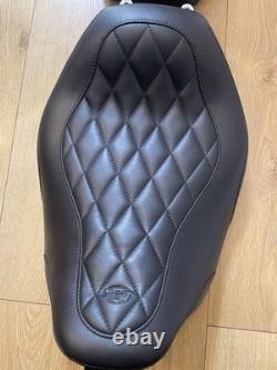 Mustang Wide Tripper Seats Harley Davidson Touring 08-23 FLHRXS, FLHXS, FLTRXS