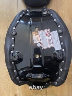 Mustang Wide Tripper Seats Harley Davidson Touring 08-23 FLHRXS, FLHXS, FLTRXS