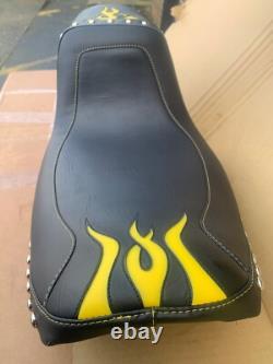 Mustang seat Harley-Davidson FXR yellow flames Squareback Rare Comfort step up