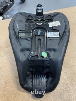 OE Harley Davidson Sportster XL1200 Solo Seat P52000198